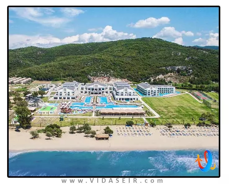 کرومار افسوس بیچ اند ریزورت کوش آداسی